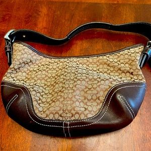 Vintage Authentic Coach Small Signature Hobo